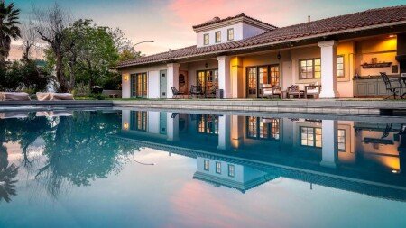 House 4 bedrooms, with jacuzzi