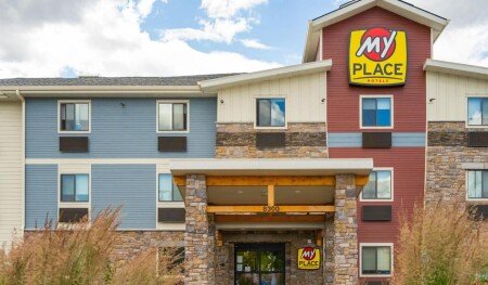 Hotel with air conditioning