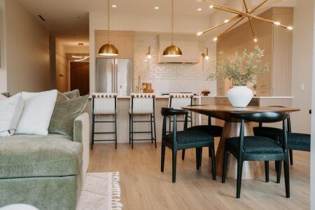 House 6 guests, with gym