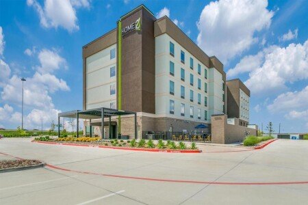 Hotel with pool