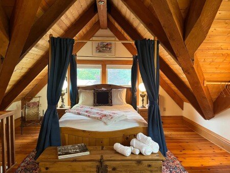 Bed and breakfast 5 guests, with pool