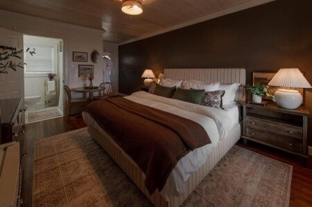 Bed and breakfast 1 bedroom, with pool