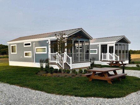 Camping / Mobile Home 2 bedrooms, with air conditioning