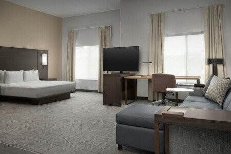 Hotel con piscina