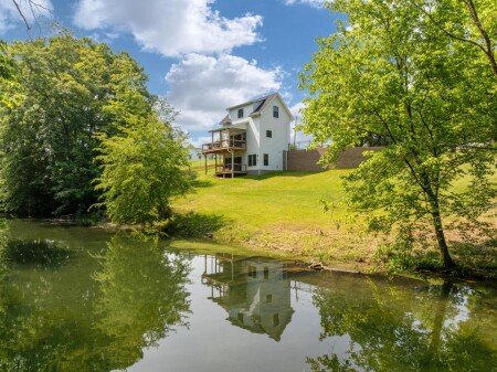 House 3 bedrooms, with air conditioning