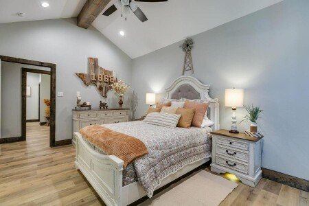 House 5 guests, with garden