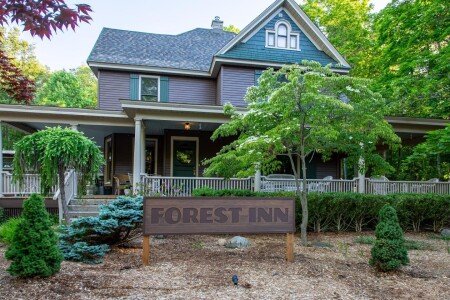 Bed and breakfast 2 guests, with pool