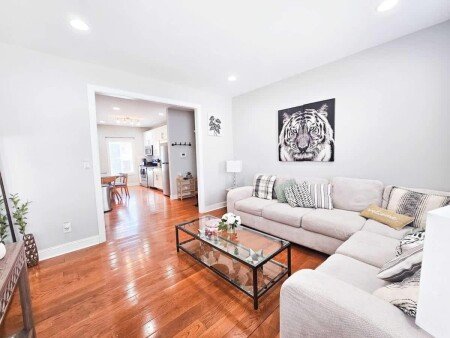 House 10 guests, with garden