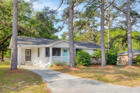 House 2 bedrooms, with garden