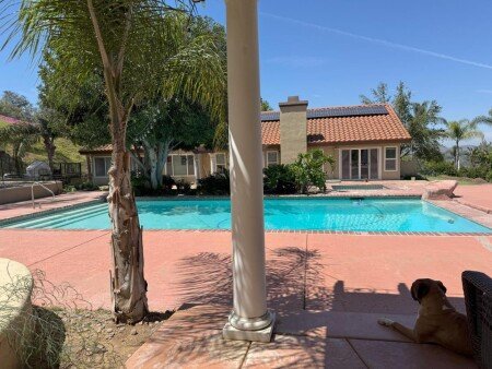 House 4 bedrooms, with jacuzzi