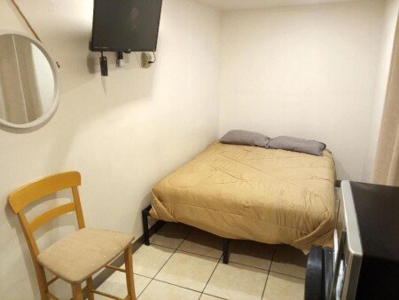 Bed and breakfast 1 bedroom, with parking