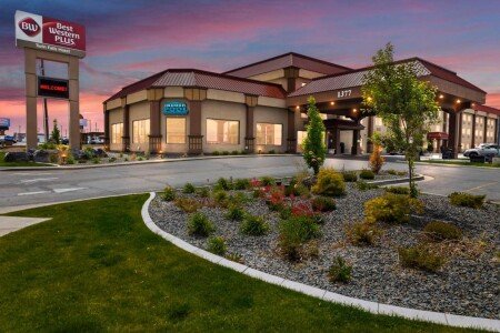 Hotel with jacuzzi