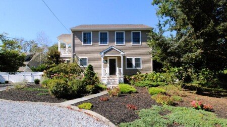 House 3 bedrooms, with pool