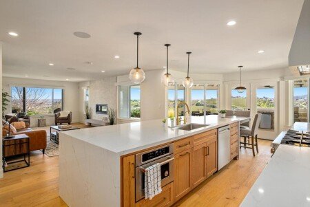 House 6 bedrooms, with jacuzzi