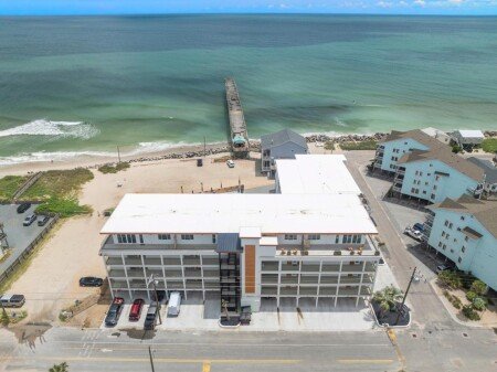 House 1 bedroom, with jacuzzi