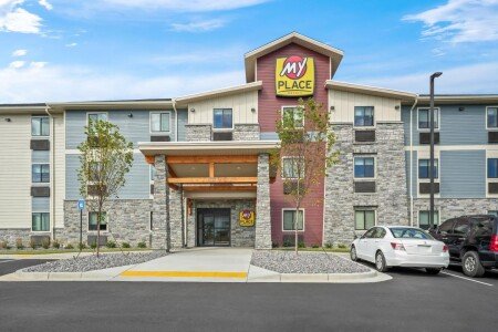 Hotel with air conditioning