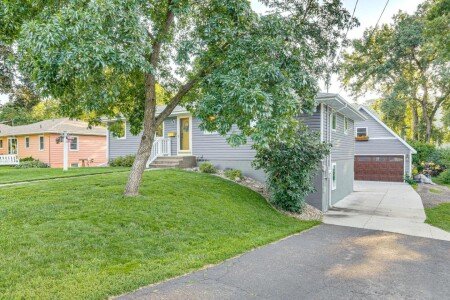 House 5 bedrooms, with pool