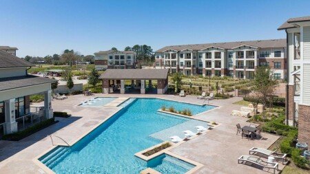 Apartment 4 guests, with pool