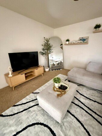 House 2 bedrooms, with garden