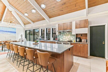 House 6 bedrooms, with jacuzzi