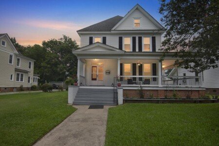 House 4 bedrooms, with air conditioning