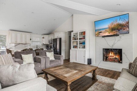 House 8 guests, with garden