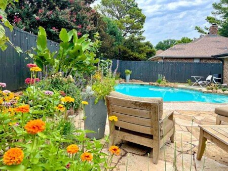 House 4 bedrooms, with pool