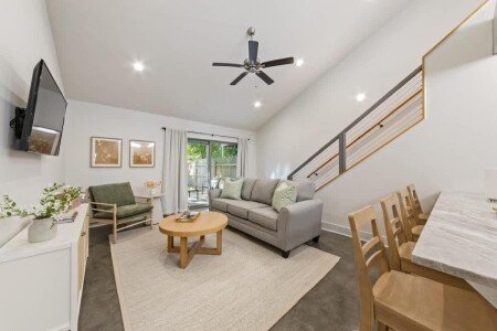 House 6 guests, with garden