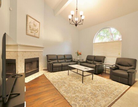 House 4 bedrooms, with jacuzzi