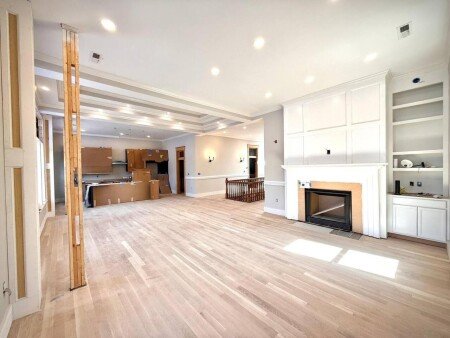 House 8 guests, with garden