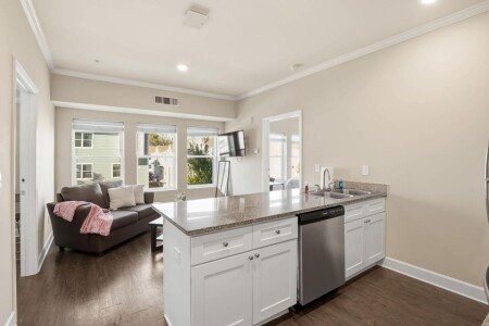 Apartment 4 guests, with pool