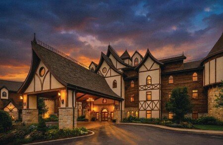 Hotel with jacuzzi
