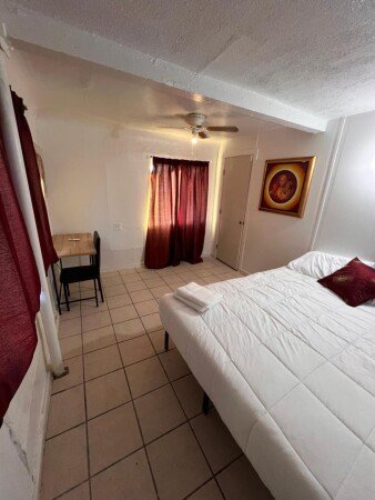 Bed and breakfast 1 bedroom, with air conditioning