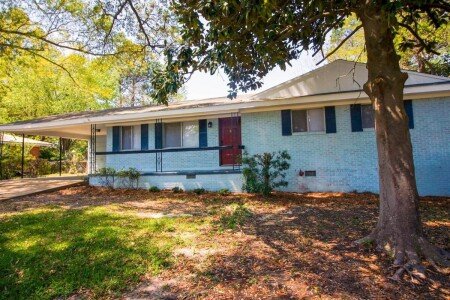 House 8 guests, with air conditioning