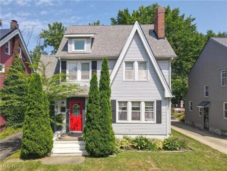 House 4 bedrooms, with jacuzzi