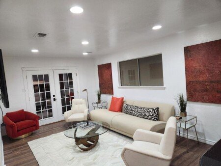 House 4 bedrooms, with jacuzzi