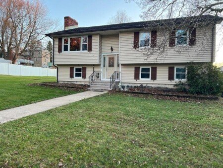 House 3 bedrooms, with jacuzzi