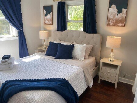 House 6 guests, with jacuzzi