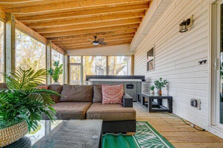 House 10 guests, with jacuzzi