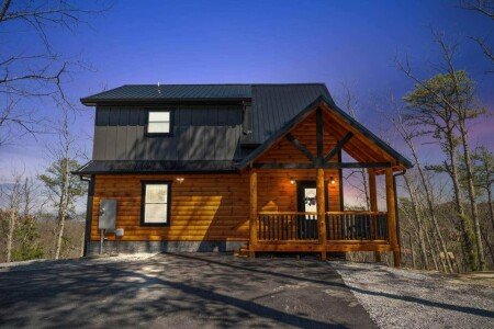 Bed and breakfast 8 guests, with pool