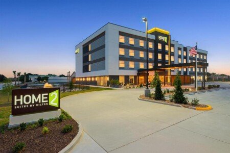 Hotel with pool