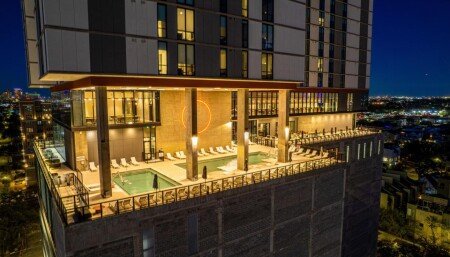 Hotel with jacuzzi