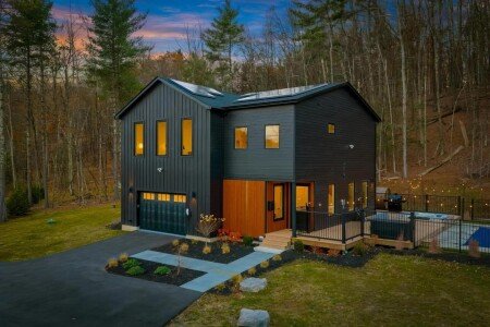 House 4 bedrooms, with jacuzzi