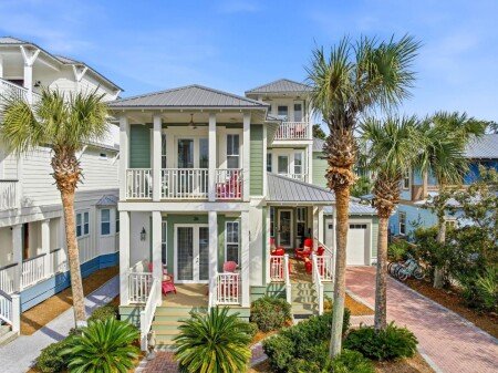 Bed and breakfast 4 bedrooms, with pool