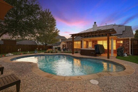 House 4 bedrooms, with jacuzzi