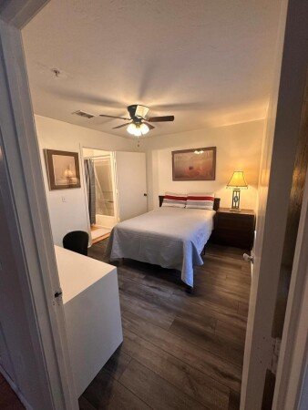 Bed and breakfast 1 bedroom, with pool
