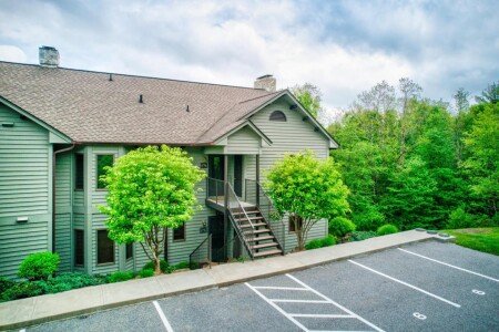 House 4 bedrooms, with jacuzzi
