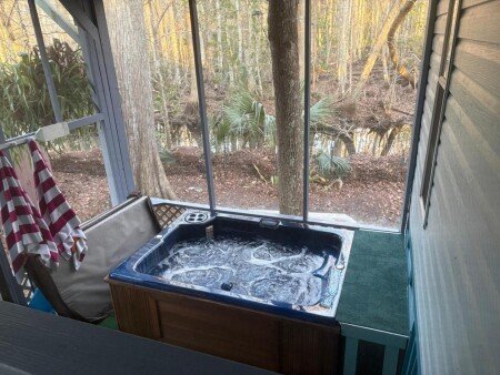 House 1 bedroom, with jacuzzi