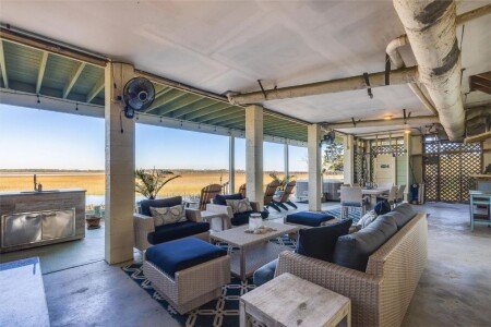 House 4 bedrooms, with jacuzzi