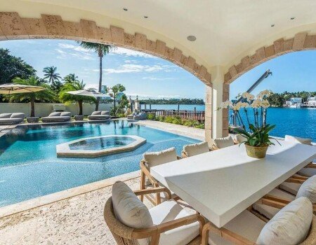 Villa 6 Schlafzimmer, mit Pool